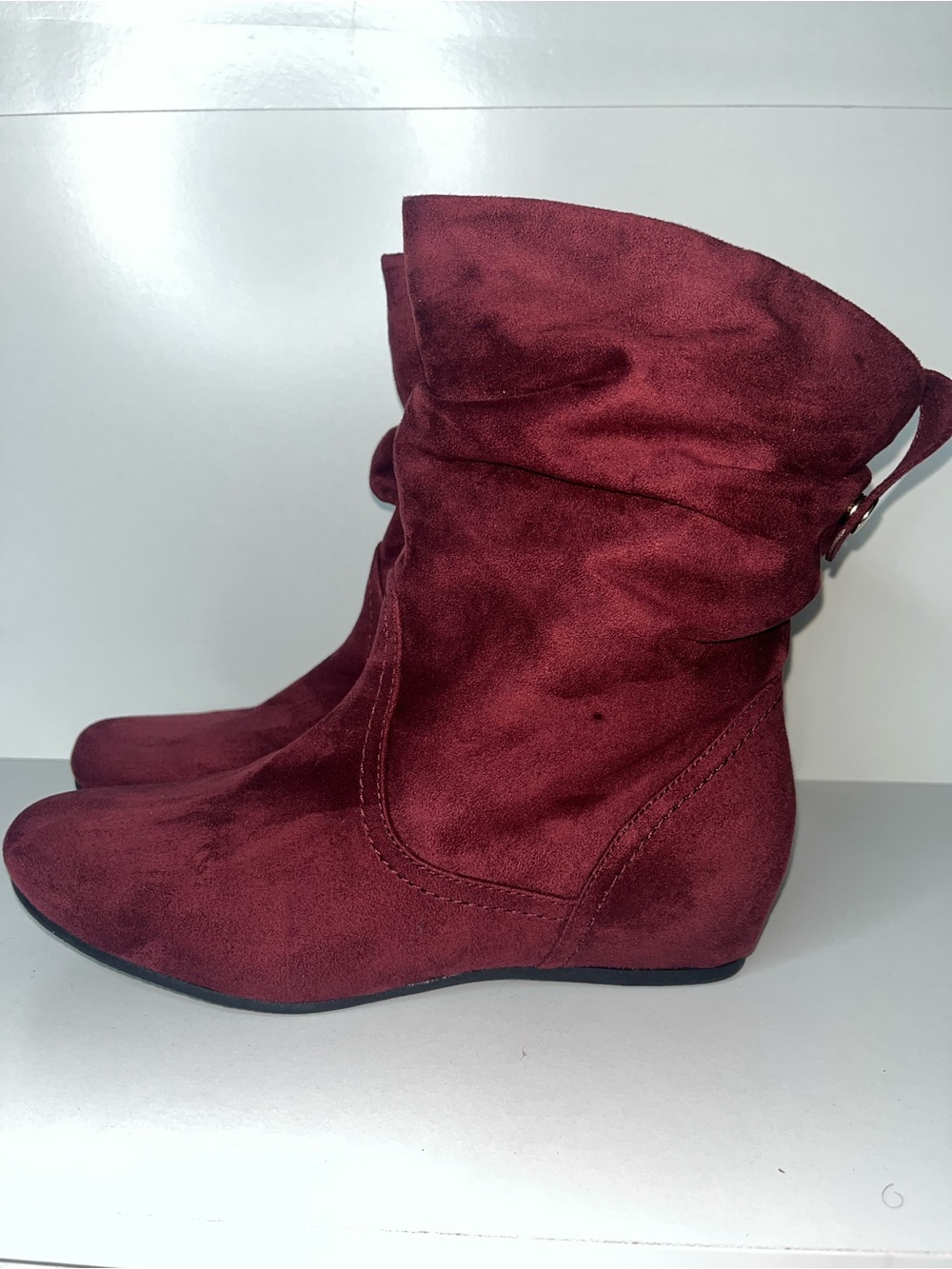 Women’s Slouchy Suede Ankle Boots in Burgundy